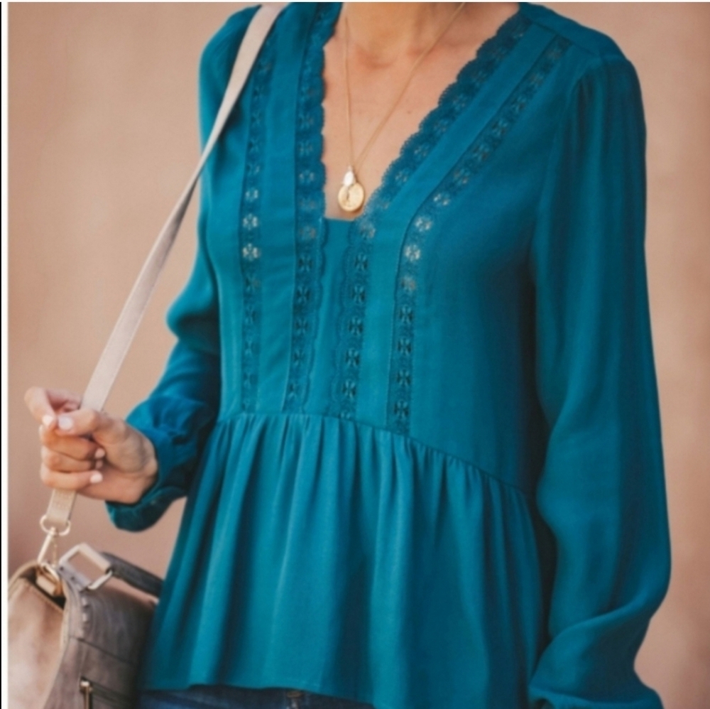 Vici Long Sleeve Babydoll Style Blouse Size Small